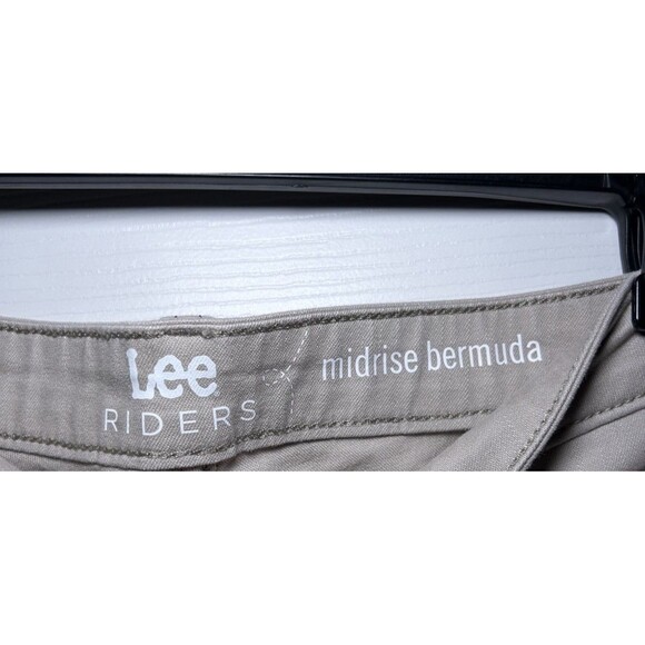 LEE RIDERS Women’s Mid Rise Bermuda Shorts Light Tan Size 10 NWOT - Picture 4 of 5